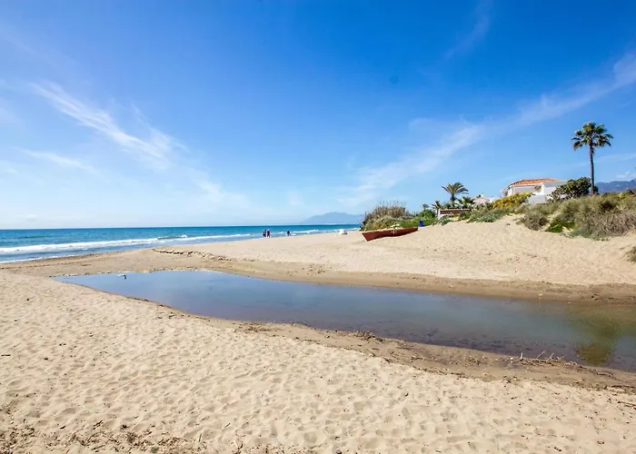 Perfectly Located Beachside Apartment In Elviria Marbella