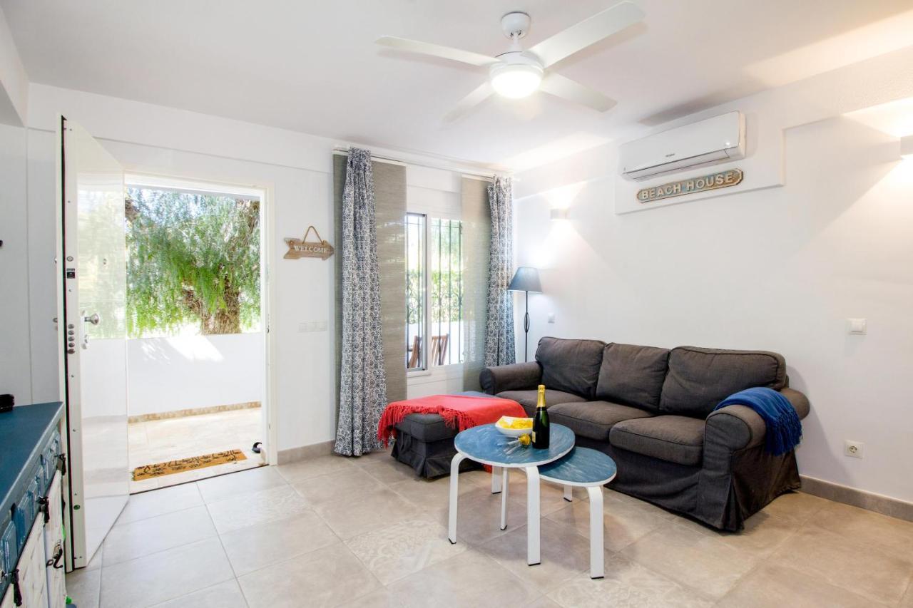 Perfectly Located Beachside In Elviria Apartment Marbella