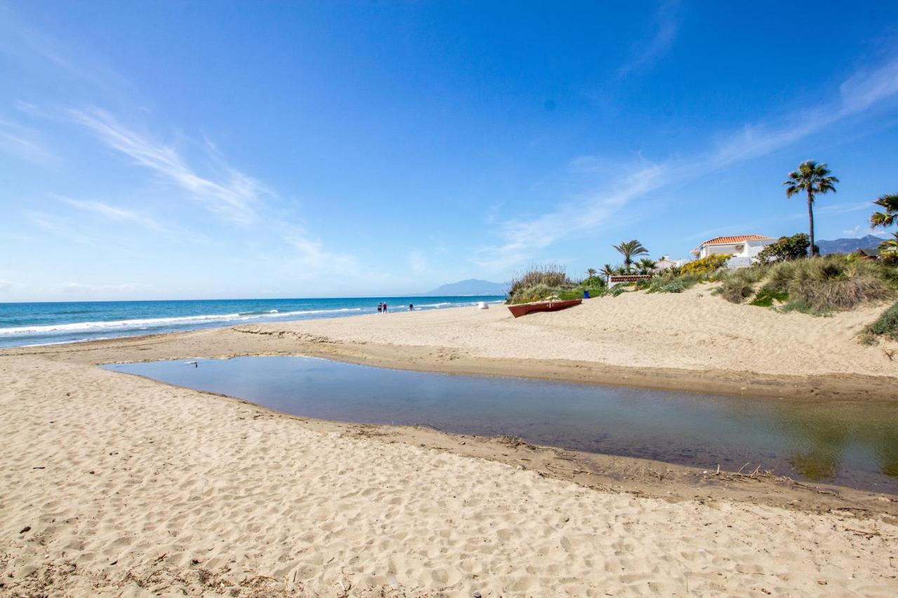 Perfectly Located Beachside In Elviria