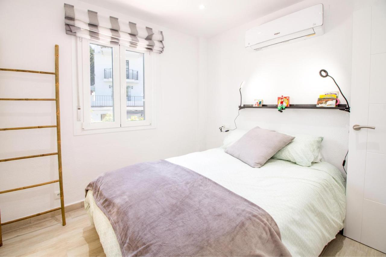 Apartment Perfectly Located Beachside In Elviria *
