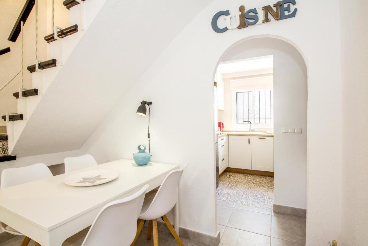 Apartment Perfectly Located Beachside In Elviria Marbella
