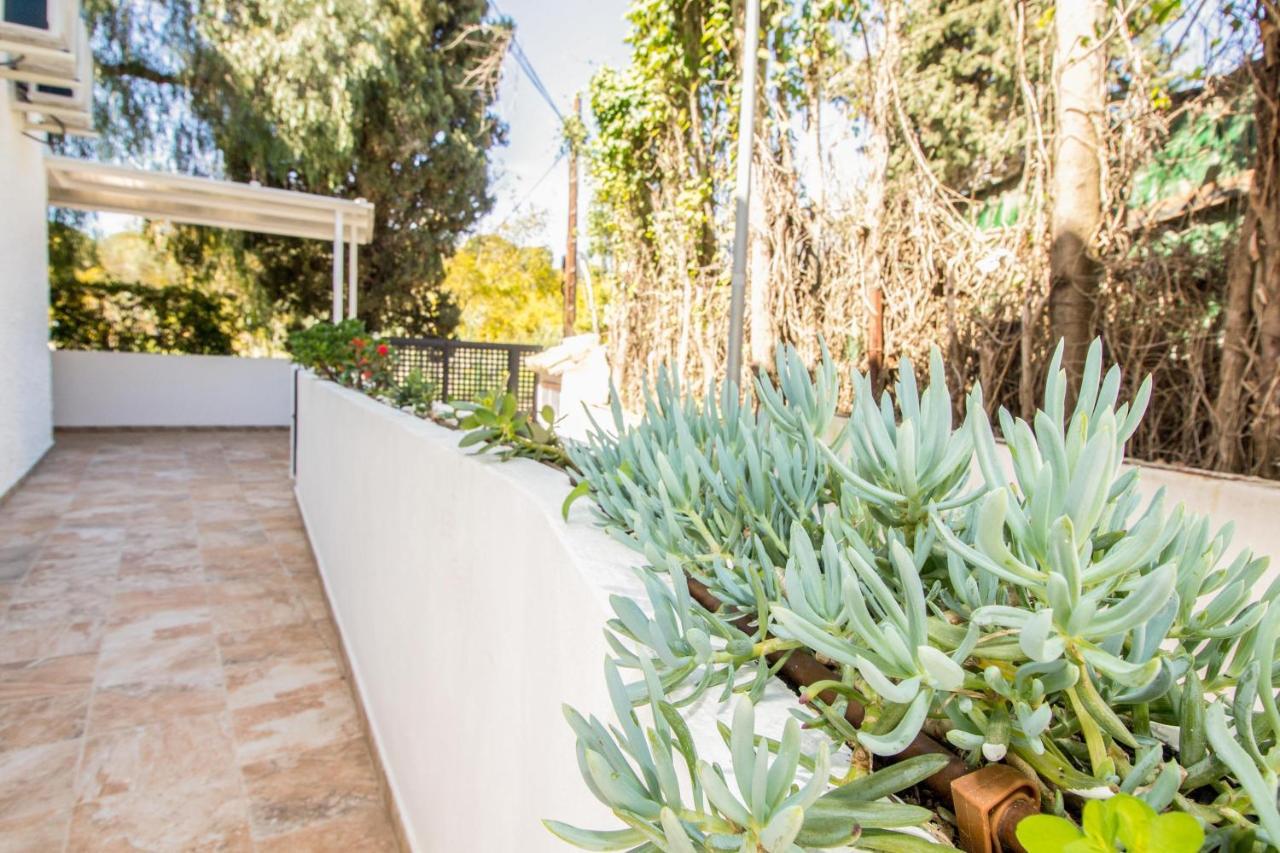 Apartament Perfectly Located Beachside In Elviria Marbella